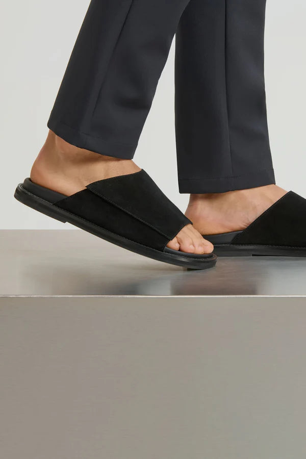 FURIOUS VINO SANDALS